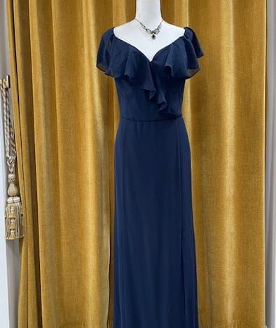 Townsville Alterations & Formal Wear Image 7