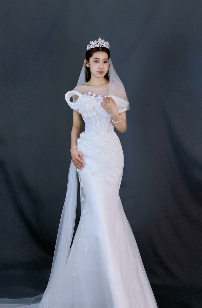Townsville Alterations & Formal Wear Image 4
